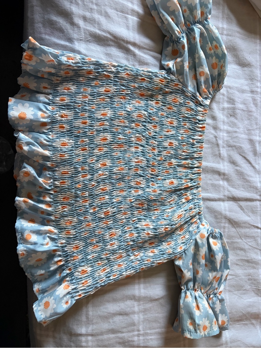 SHEIN Light Blue Daisy Smocked Puff-Sleeve Crop Top